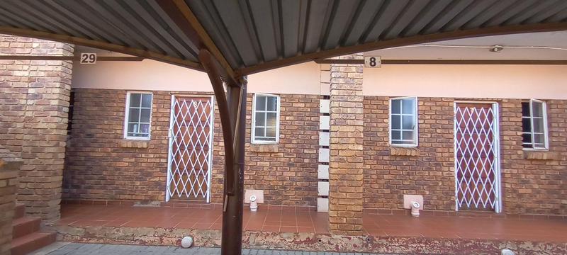 1 Bedroom Property for Sale in Lotus Gardens Gauteng