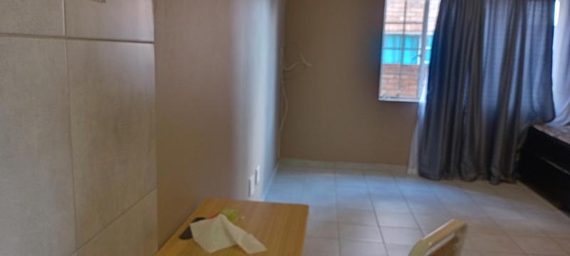 1 Bedroom Property for Sale in Lotus Gardens Gauteng