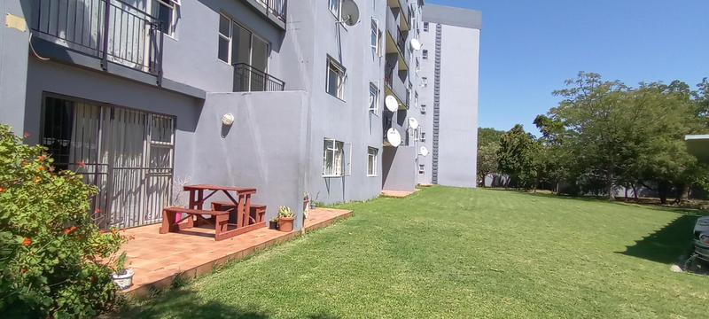 2 Bedroom Property for Sale in Menlyn Gauteng