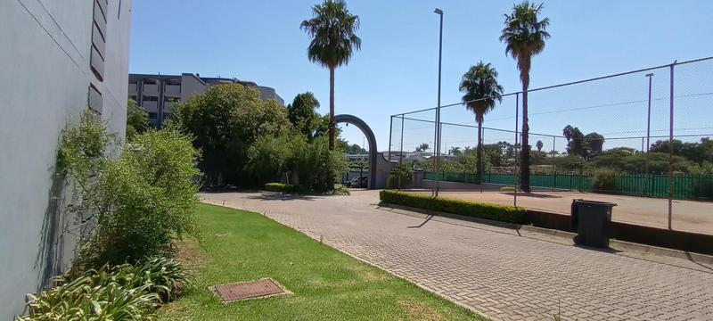 2 Bedroom Property for Sale in Menlyn Gauteng