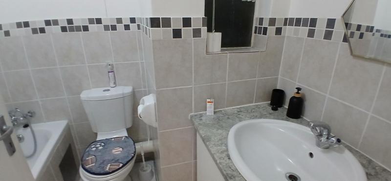 2 Bedroom Property for Sale in Menlyn Gauteng