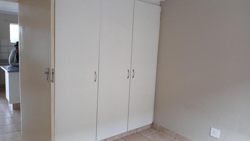 1 Bedroom Property for Sale in Pretoria West Gauteng