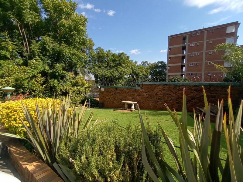 1 Bedroom Property for Sale in Wonderboom South Gauteng