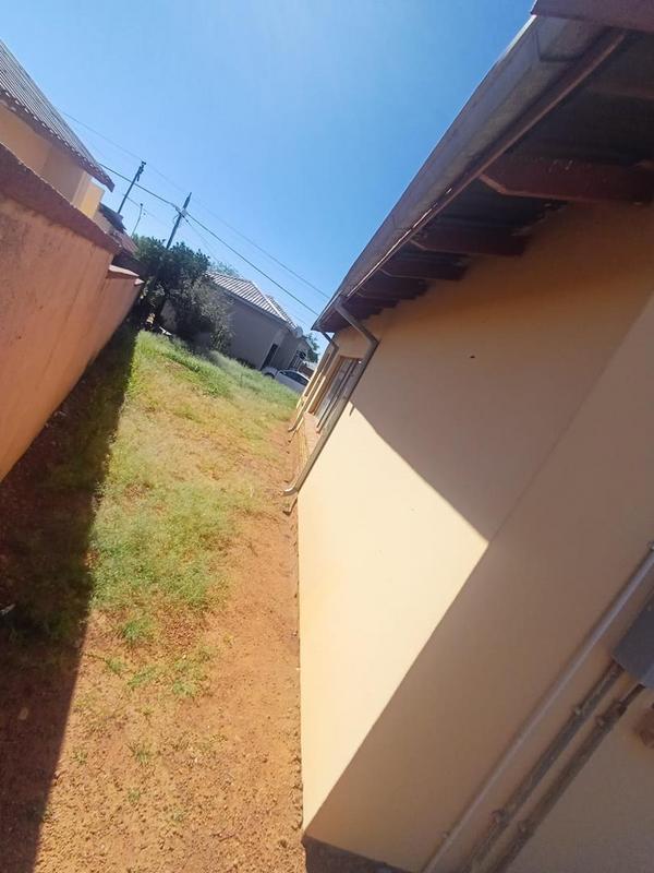 2 Bedroom Property for Sale in Soshanguve Gauteng