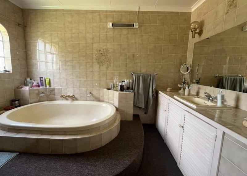 3 Bedroom Property for Sale in Green Hills Gauteng