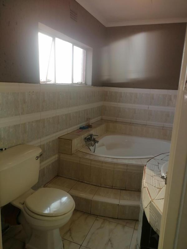 7 Bedroom Property for Sale in Westonaria Gauteng