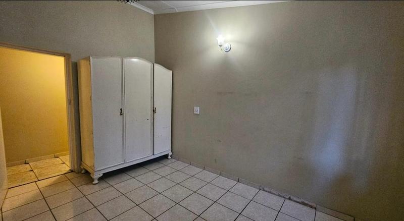 5 Bedroom Property for Sale in Danville Gauteng