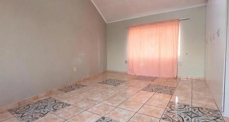 5 Bedroom Property for Sale in Danville Gauteng