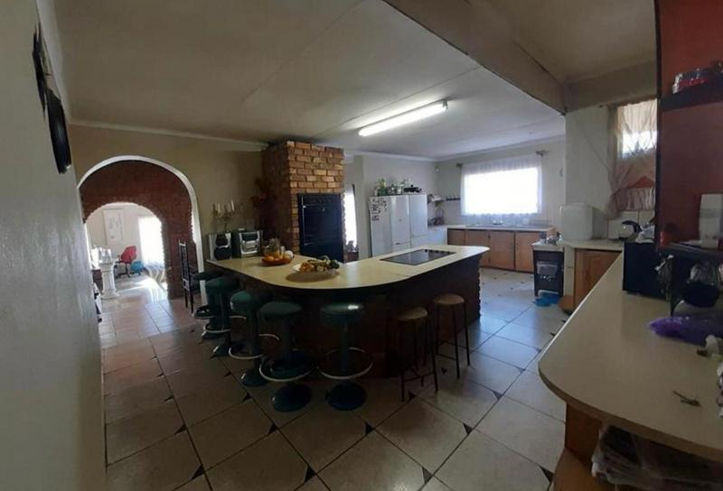 5 Bedroom Property for Sale in Danville Gauteng