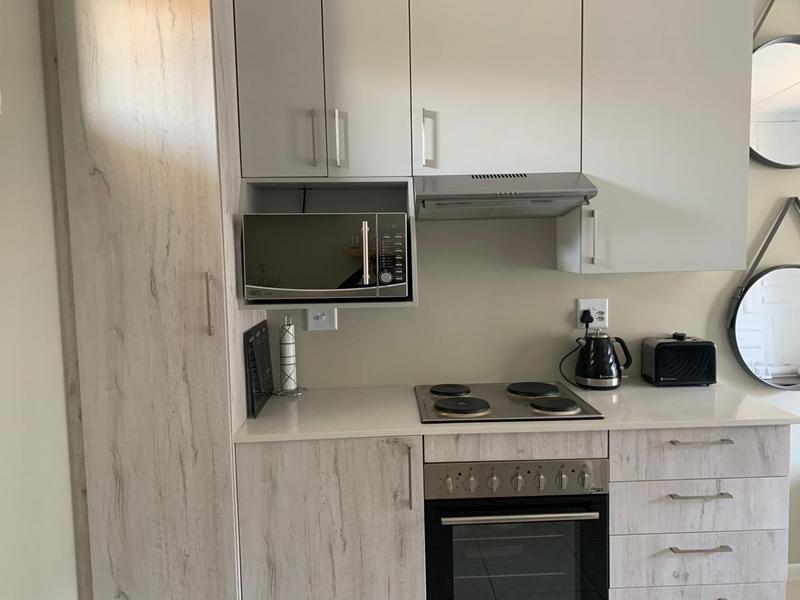 1 Bedroom Property for Sale in Grand Central Gauteng