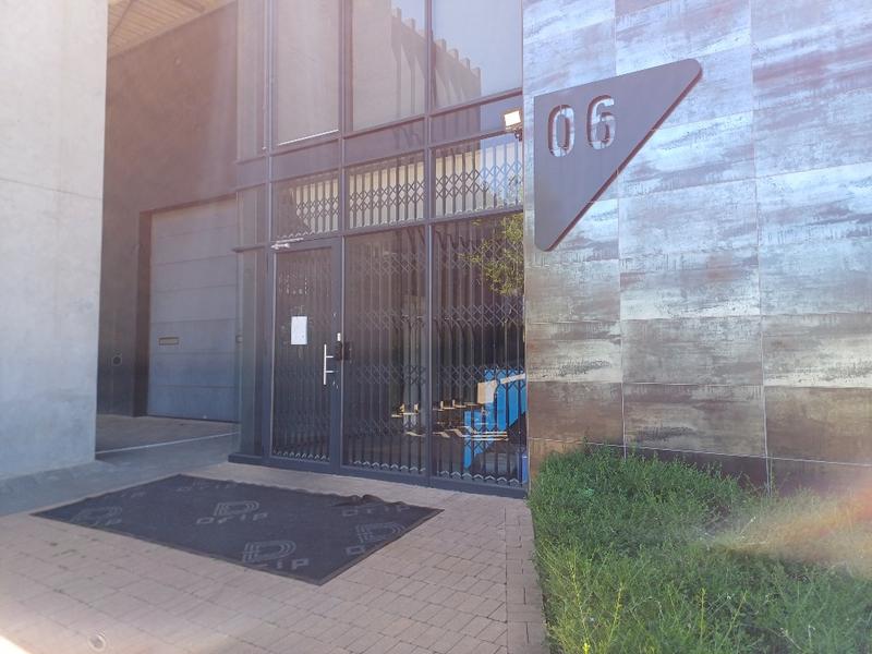 To Let commercial Property for Rent in Louwlardia Gauteng