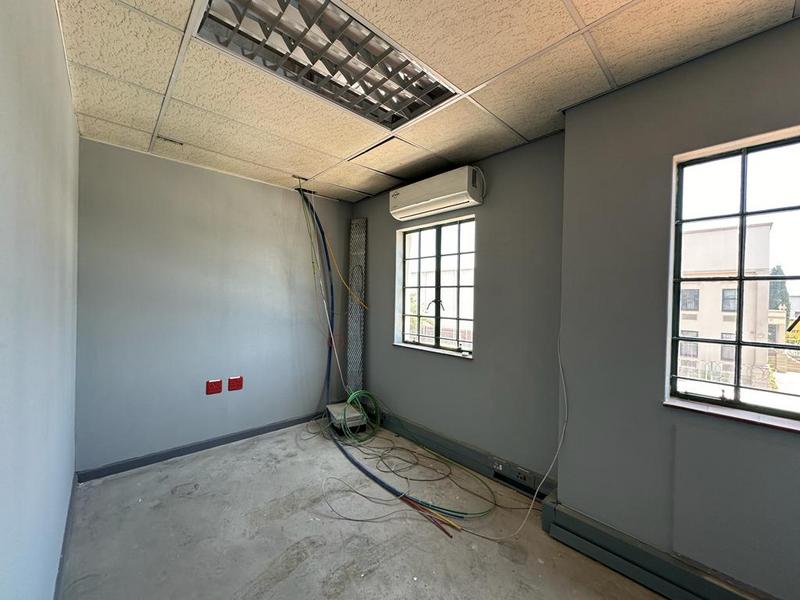 To Let commercial Property for Rent in Randjespark Gauteng