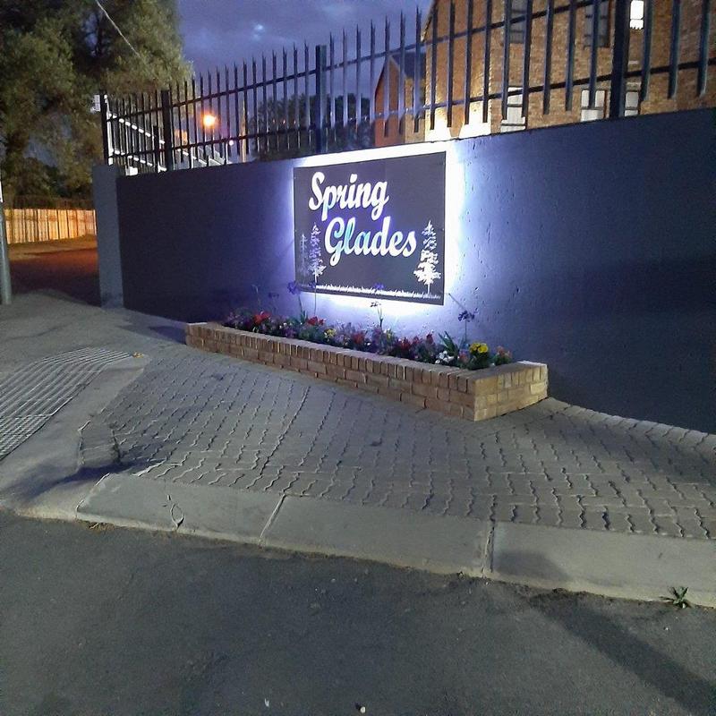 To Let 2 Bedroom Property for Rent in Groblerpark Gauteng