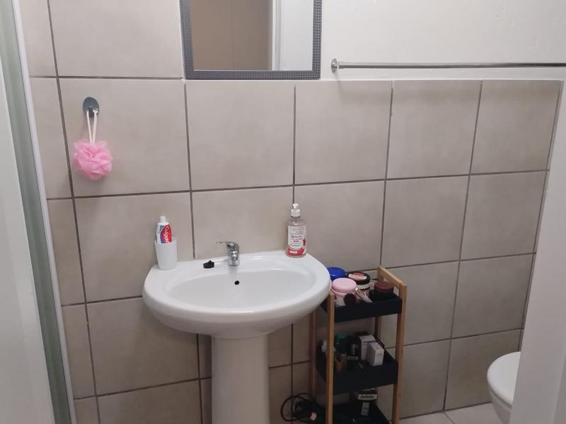 To Let 2 Bedroom Property for Rent in Groblerpark Gauteng