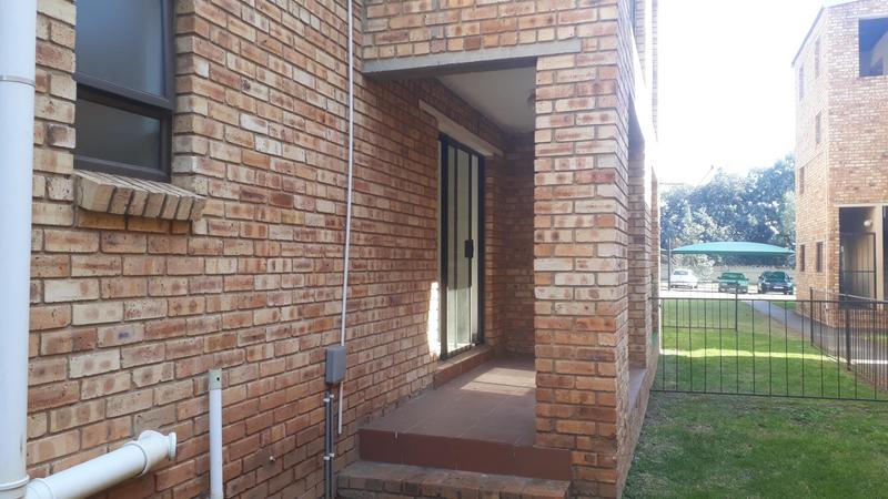 To Let 3 Bedroom Property for Rent in Groblerpark Gauteng