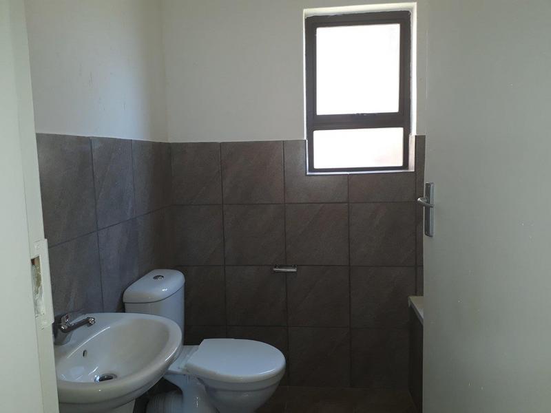 2 Bedroom Property for Sale in Groblerpark Gauteng