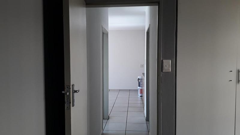 2 Bedroom Property for Sale in Lindhaven Gauteng