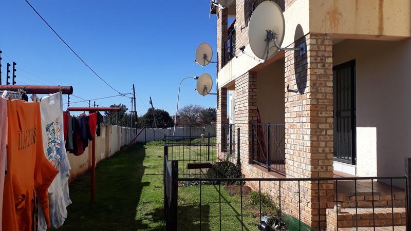 2 Bedroom Property for Sale in Lindhaven Gauteng