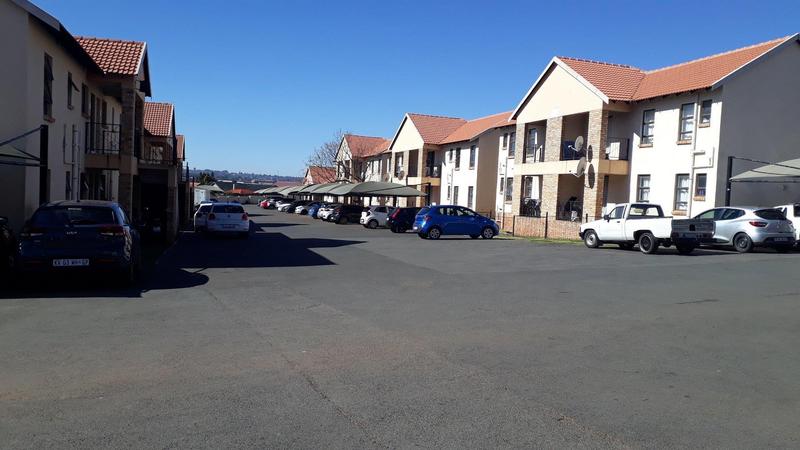 2 Bedroom Property for Sale in Lindhaven Gauteng