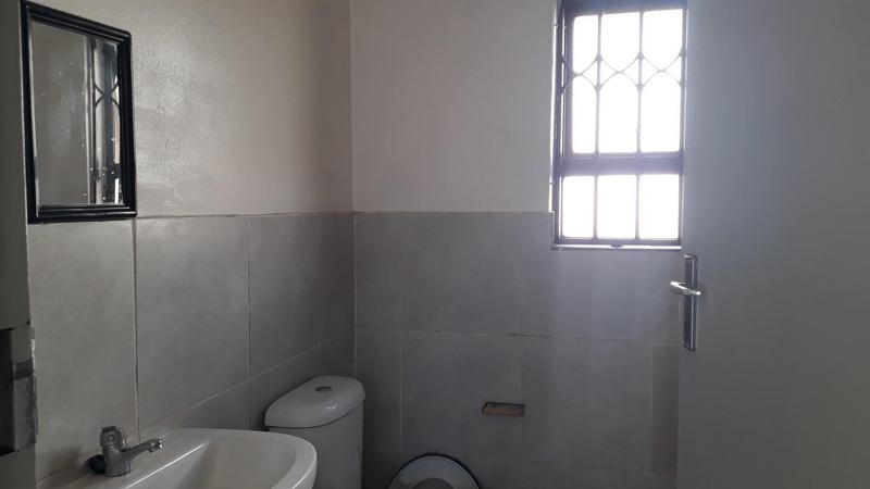 2 Bedroom Property for Sale in Lindhaven Gauteng