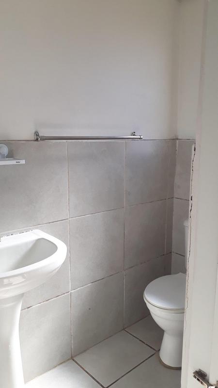 2 Bedroom Property for Sale in Lindhaven Gauteng