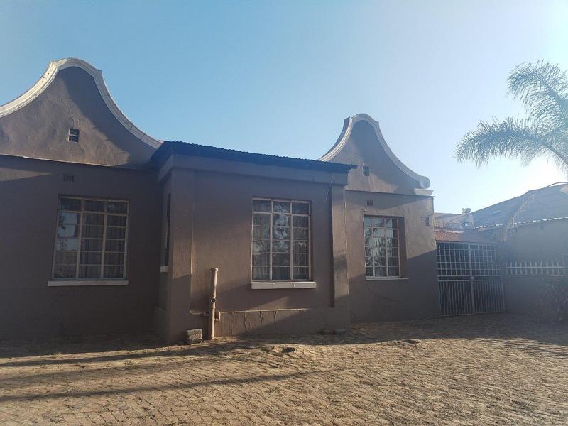 12 Bedroom Property for Sale in Krugersdorp Gauteng