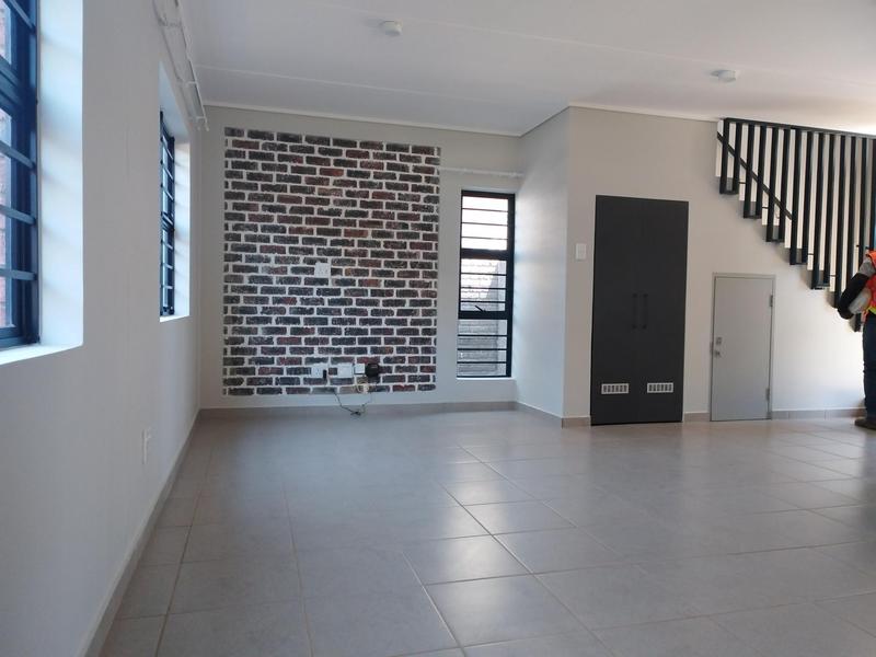 To Let 4 Bedroom Property for Rent in Albertsdal Gauteng