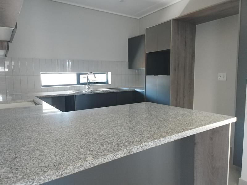 To Let 4 Bedroom Property for Rent in Albertsdal Gauteng