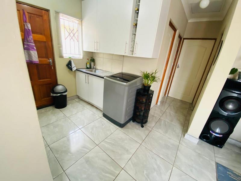 2 Bedroom Property for Sale in Buhle Park Gauteng