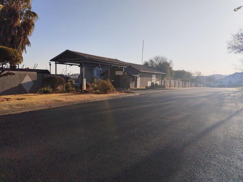 2 Bedroom Property for Sale in Ridgeway A Gauteng