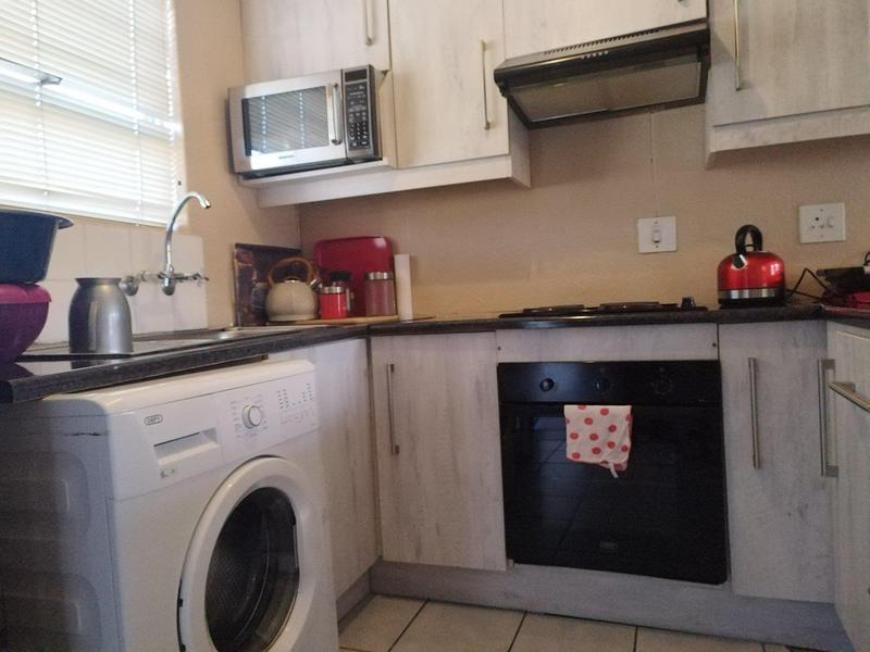 2 Bedroom Property for Sale in Ridgeway A Gauteng