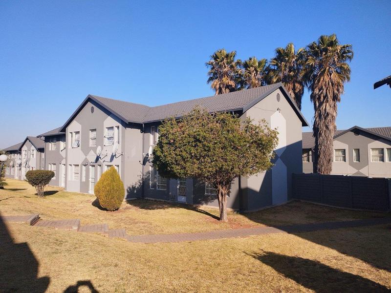 2 Bedroom Property for Sale in Ridgeway A Gauteng