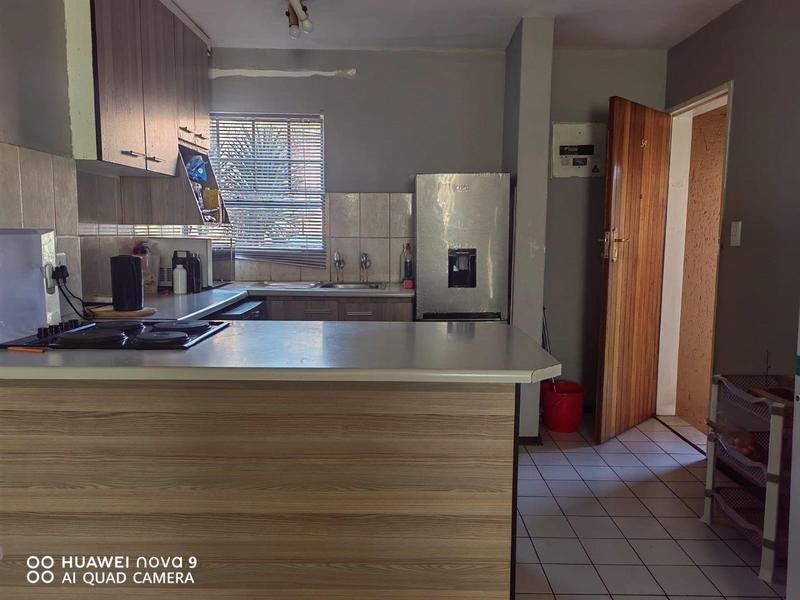 2 Bedroom Property for Sale in Lindhaven Gauteng