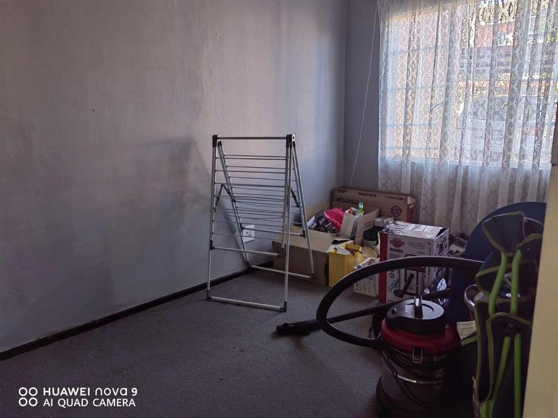 2 Bedroom Property for Sale in Lindhaven Gauteng