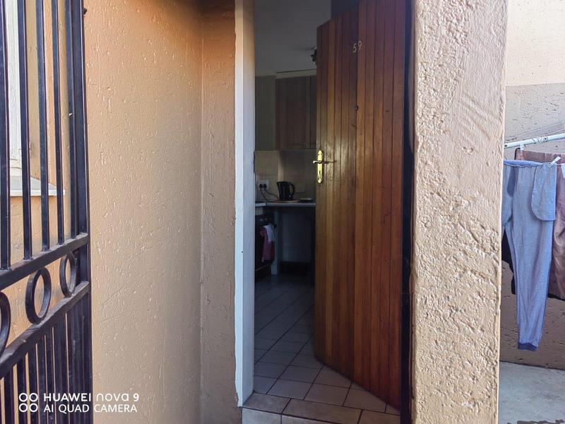 2 Bedroom Property for Sale in Lindhaven Gauteng