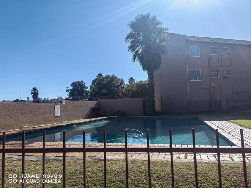 2 Bedroom Property for Sale in Lindhaven Gauteng