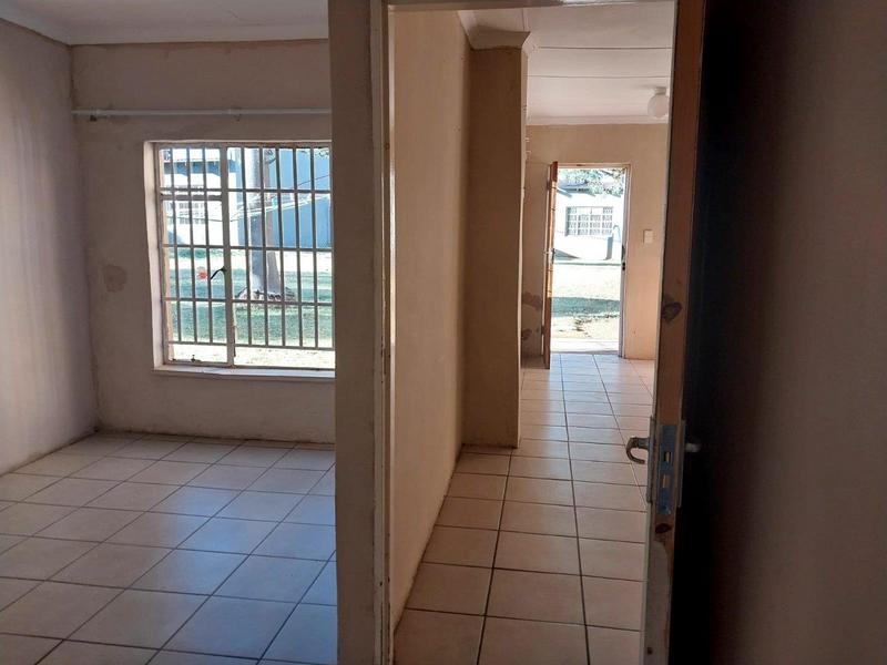 18 Bedroom Property for Sale in Westonaria Gauteng