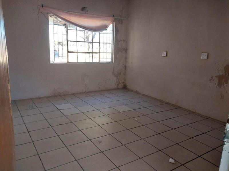 18 Bedroom Property for Sale in Westonaria Gauteng