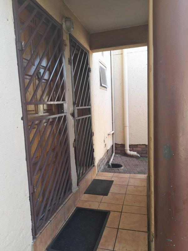 2 Bedroom Property for Sale in Meredale Ext 4 Gauteng