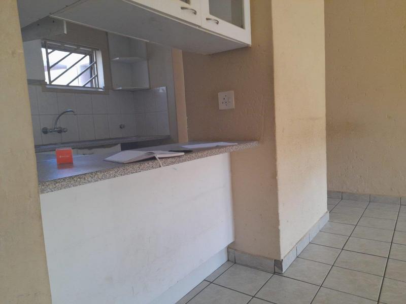 2 Bedroom Property for Sale in Meredale Ext 4 Gauteng