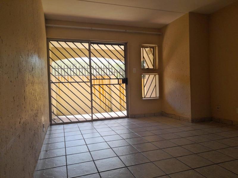 2 Bedroom Property for Sale in Meredale Ext 4 Gauteng