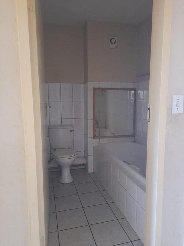 2 Bedroom Property for Sale in Meredale Ext 4 Gauteng