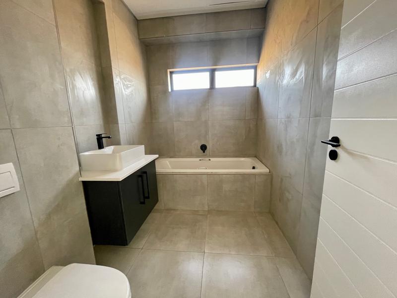 4 Bedroom Property for Sale in Midstream Estate Gauteng