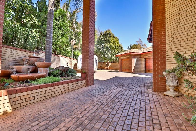 5 Bedroom Property for Sale in Midstream Estate Gauteng