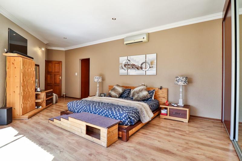 5 Bedroom Property for Sale in Midstream Estate Gauteng