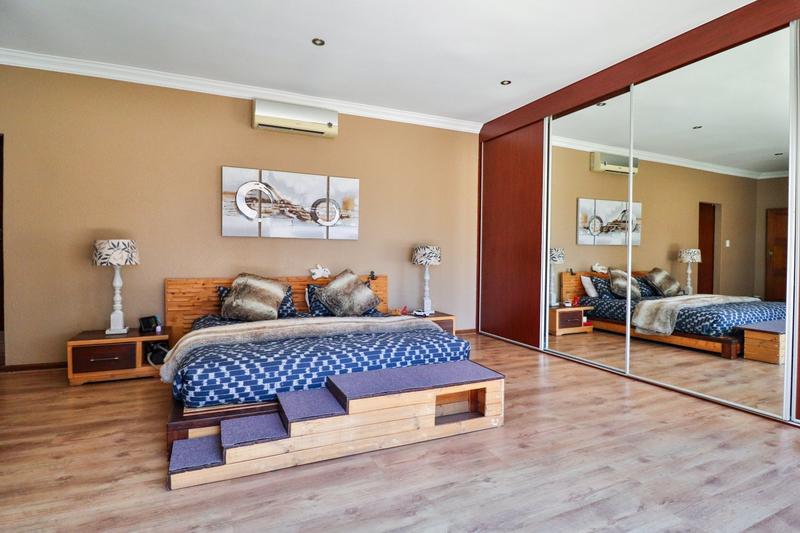 5 Bedroom Property for Sale in Midstream Estate Gauteng