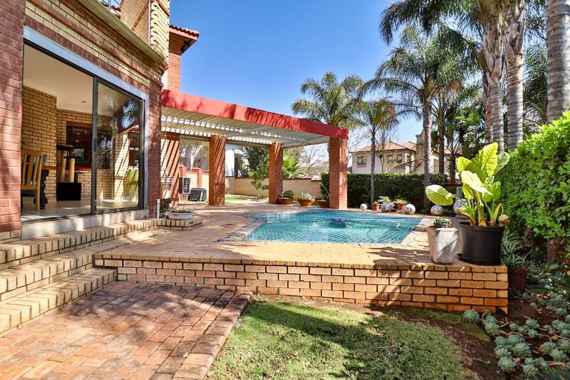 5 Bedroom Property for Sale in Midstream Estate Gauteng