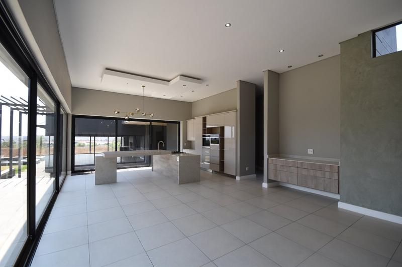 5 Bedroom Property for Sale in Midstream Estate Gauteng