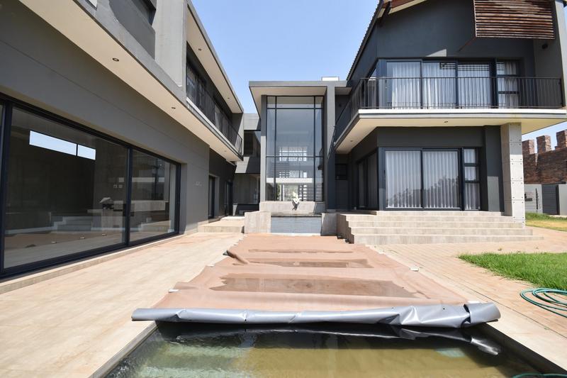 5 Bedroom Property for Sale in Midstream Estate Gauteng