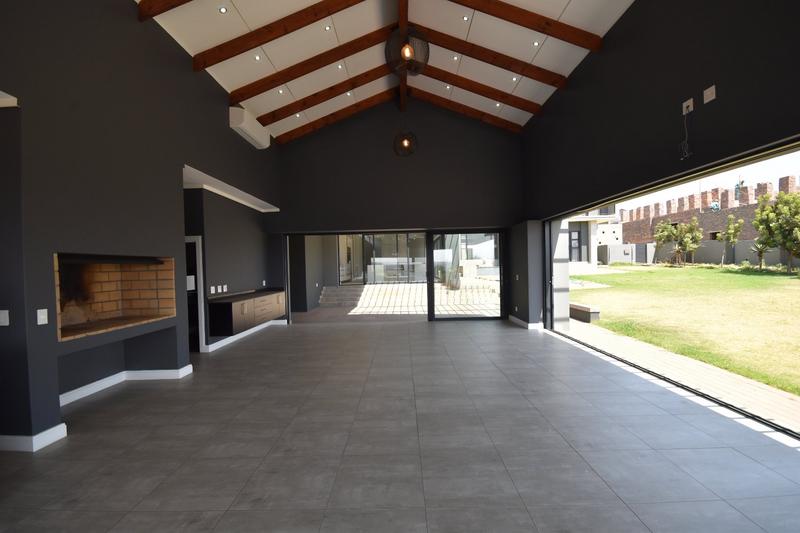 5 Bedroom Property for Sale in Midstream Estate Gauteng